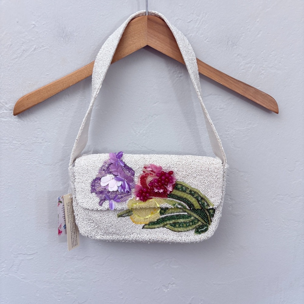 India Boutique Beaded Handbag Purse White Floral Tulip New Flaw
